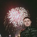 Знакомства: Владислав, 30 лет, Тюмень