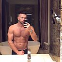 Знакомства: Руслан, 36 лет, Саяногорск