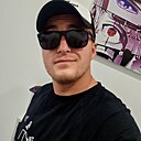 Знакомства: Александр, 32 года, Магадан