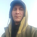 Знакомства: Валентин, 37 лет, Элиста