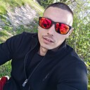 Знакомства: Виктор, 27 лет, Симферополь