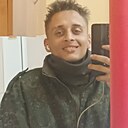 Знакомства: Саша, 20 лет, Червень