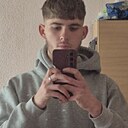 Знакомства: Денис, 21 год, Бобруйск