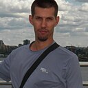 Знакомства: Максим, 32 года, Луганск