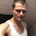 Знакомства: Максим, 32 года, Троицк