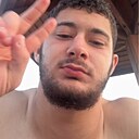 Знакомства: Grisha, 21 год, Армавир