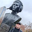 Знакомства: Yevgeni, 33 года, Донецк