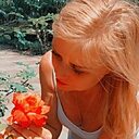 Знакомства: Анна, 22 года, Симферополь