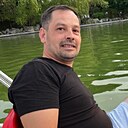 Знакомства: Florin, 38 лет, București