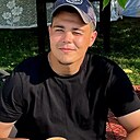 Знакомства: Максим, 23 года, Югорск