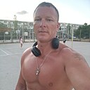 Знакомства: Иван, 37 лет, Керчь