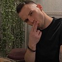 Знакомства: Олег, 32 года, Королёв