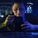 Знакомства: Владислав, 29 лет, Луганск