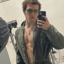 Знакомства: Илья, 18 лет, Брест