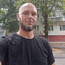 Знакомства: Макс, 26 лет, Ужгород