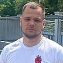 Знакомства: Илья, 32 года, Владивосток