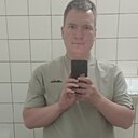 Знакомства: Сергей, 24 года, Луганск