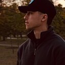 Знакомства: Виталик, 28 лет, Таганрог