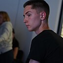 Знакомства: Богдан, 20 лет, Луганск