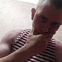 Знакомства: Евгений, 23 года, Бор