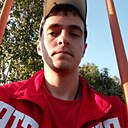 Знакомства: Владислав, 29 лет, Татищево