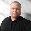 Знакомства: Анатолий, 37 лет, Макинск