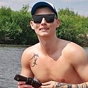 Знакомства: Илья, 29 лет, Шадринск