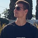 Знакомства: Максим, 21 год, Апрелевка