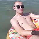 Знакомства: Романтик, 28 лет, Стаханов