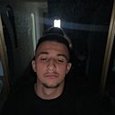 Знакомства: Коля, 18 лет, Слоним