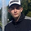 Знакомства: Иван, 18 лет, Яхрома