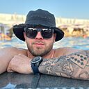 Знакомства: Евгений, 36 лет, Темрюк