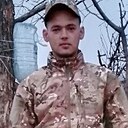 Знакомства: Антон, 22 года, Донецк