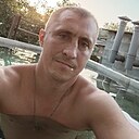 Знакомства: Илья, 35 лет, Крымск