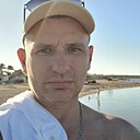 Знакомства: Артем, 43 года, Белово