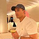 Знакомства: Антон, 25 лет, Яровое