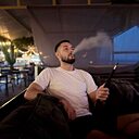 Знакомства: Валентин, 25 лет, Димитровград