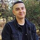 Знакомства: Роман, 30 лет, Луганск