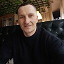 Знакомства: Виктор, 36 лет, Новомосковск