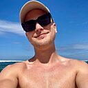 Знакомства: Владислав, 25 лет, Ростов Великий