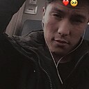 Знакомства: Максим, 26 лет, Москва