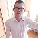 Знакомства: Макс, 31 год, Вятские Поляны