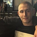 Знакомства: Иван, 19 лет, Партизанск