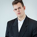 Знакомства: Денис, 18 лет, Новомосковск