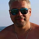 Знакомства: Макс, 49 лет, Новомосковск