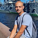 Знакомства: Олег, 33 года, Калуга