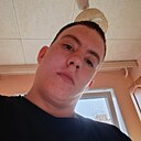 Знакомства: Данил, 21 год, Губкинский