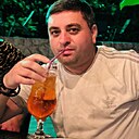 Знакомства: Гиорги, 35 лет, Дюссельдорф