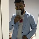 Знакомства: Bogdan, 27 лет, Bacău