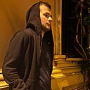 Знакомства: Макс, 23 года, Днепр